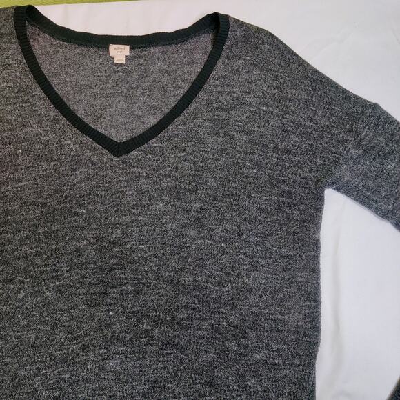 Aritzia Wilfred Sherbrooke Split Hem Oversized Small Lightweight V Neck Sweater - Picture 5 of 13